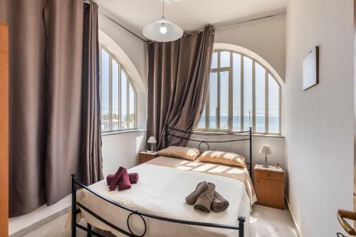 Maravola Home On The Beach, Parking & Wifi