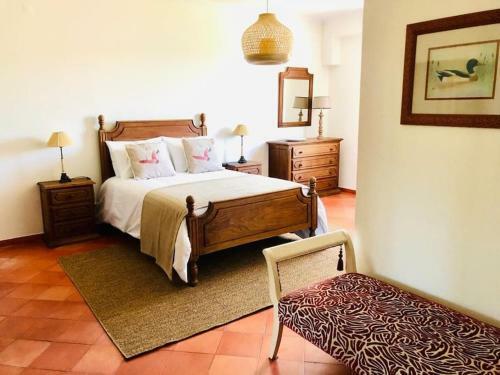 Villa Quinta Encantadora Com Piscina E Espa�os Verdes