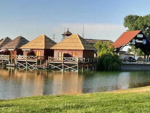 Apartm�n Pri Jazere - Slne?n� Jazer� Juh