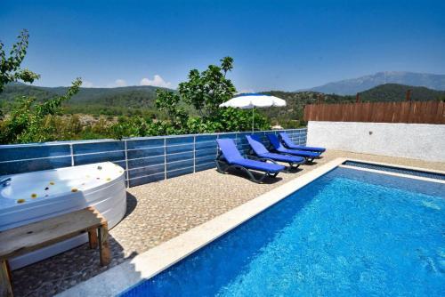 Exclusive Villa With Breathtaking Views, Kalkan Villa 1045