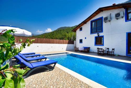 Exclusive Villa With Breathtaking Views, Kalkan Villa 1045
