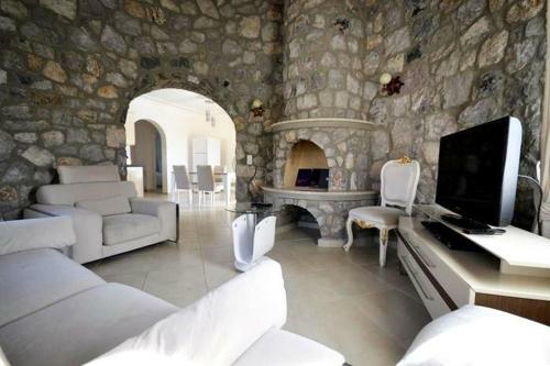 5 Star Villa With 4 Bedrooms, Dalaman Villa 1049