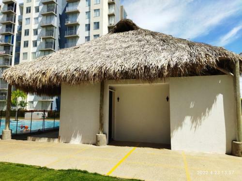 Apartamento Apto Primer Piso Frente A Piscina
