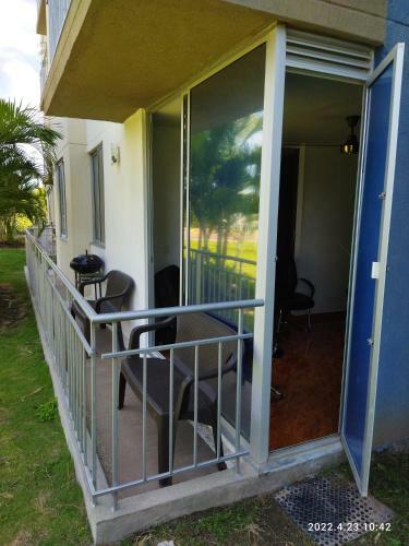 Apartamento Apto Primer Piso Frente A Piscina