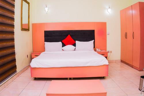 1804 Boutique Hotel
