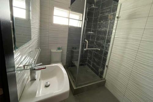 Cheerful 3 Bedroom Duplex (b6), Lekki