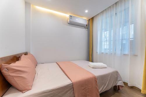 Locals Apartment Place 99