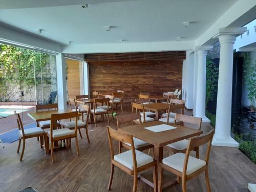 Hotel Riverarc
