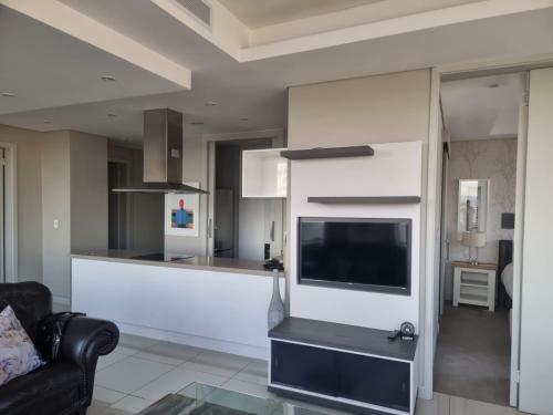 Sandton Skye 3 Bed Exclusive Apartment