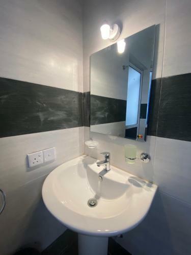 Bed & Breakfast Subra Villa