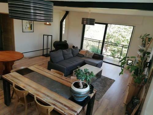 Charmente Maison Joliment Arbor�e.