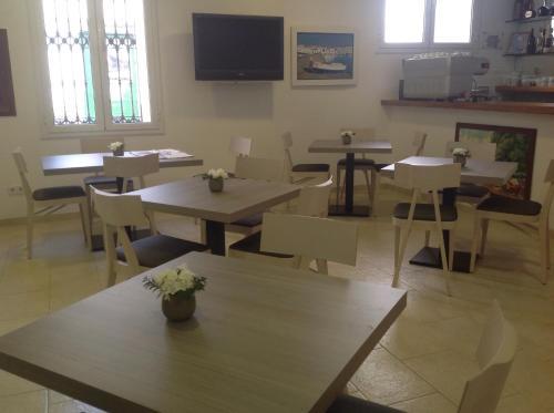 Hotel Veh�