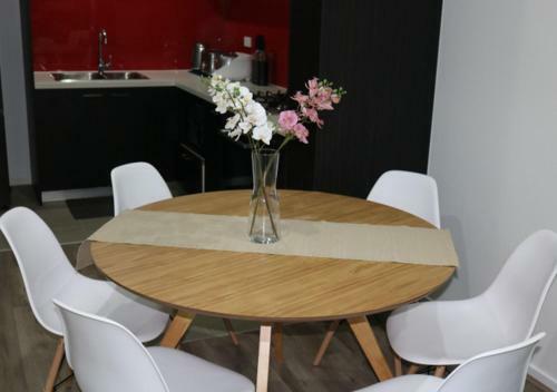 Melbourne Star Apartment