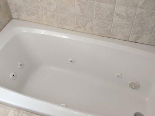 Hillside Bungalow 1bd 1bt House Bel Air + Parking