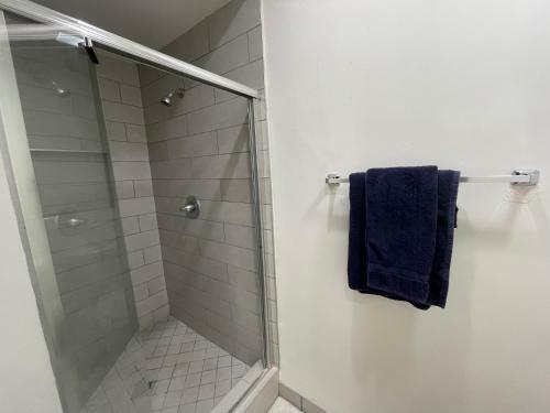 Stylish Living With Comfort Next To Beverly Hills