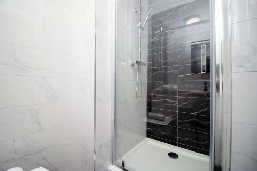 T? Suites 8 - New Aparthotel In Cardiff