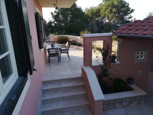 Apartment Lovro