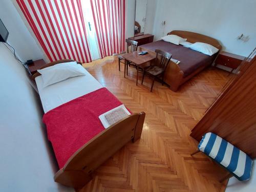 Rados Apartments