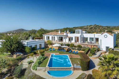 Villa Farfalla Countryside Retreat 2 Houses Estoi