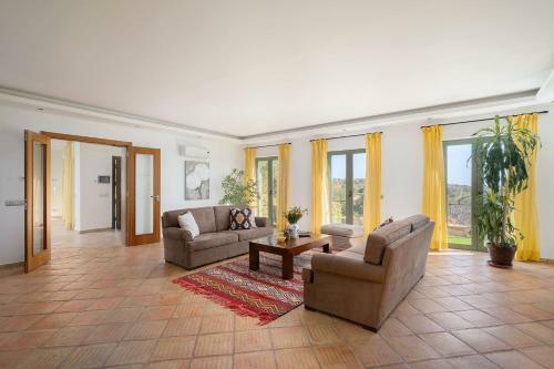 Villa Farfalla Countryside Retreat 2 Houses Estoi