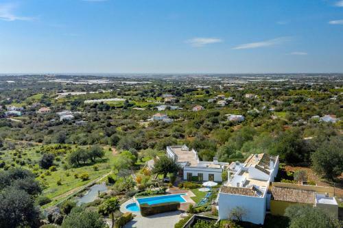 Villa Farfalla Countryside Retreat 2 Houses Estoi