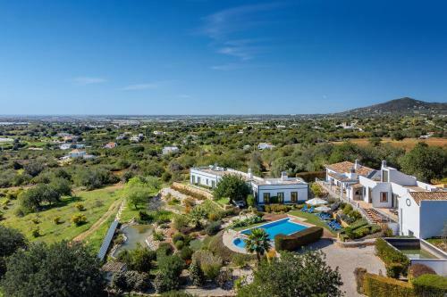 Villa Farfalla Countryside Retreat 2 Houses Estoi
