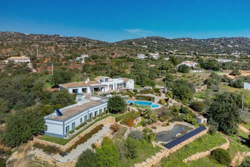 Villa Farfalla Countryside Retreat 2 Houses Estoi