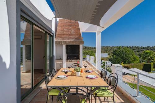 Villa Farfalla Countryside Retreat 2 Houses Estoi