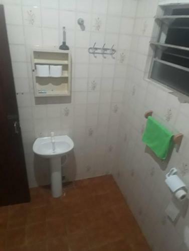 Casa Em Itanha�m - Pr�xima A Praia, Ao Rio E Centro - 6 Pessoas