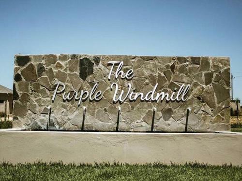 Hostal The Purple Windmill