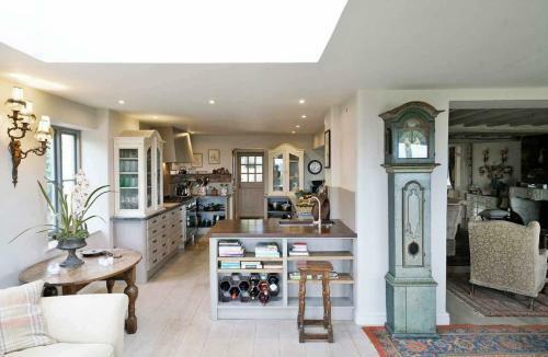 Sixpenny Cottage