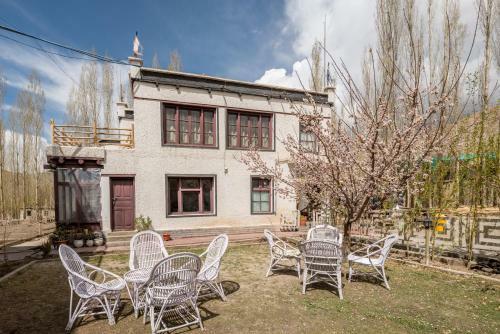 Himalayan Jewel Villa Private Room W Garden