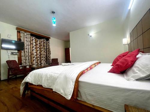 Hotel Emerald Origins