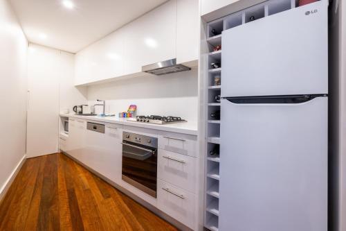 Apartamento Suburban Oasis With Lush Courtyard, Great Location
