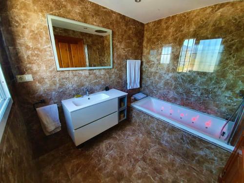 Andalusian Villa & Pool