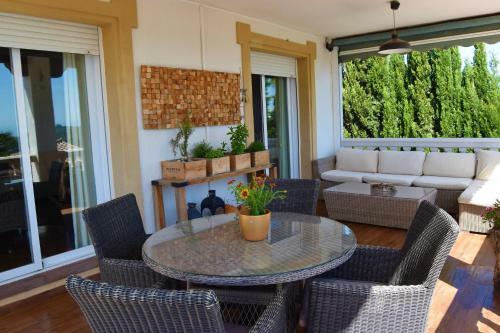 Andalusian Villa & Pool