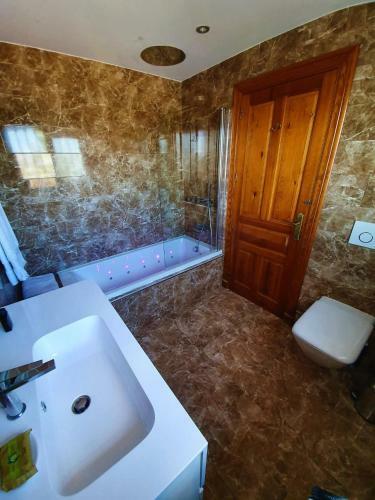 Andalusian Villa & Pool