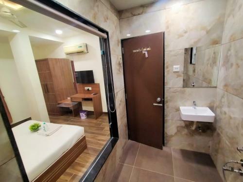 Shiv Shakti Hotel