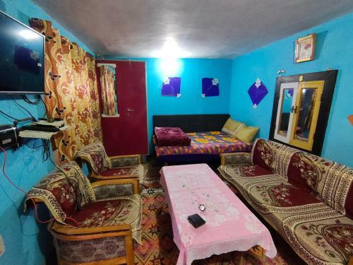 Hilltop Retreat Mukteshwar Homestay