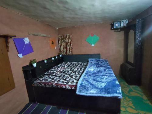 Hilltop Retreat Mukteshwar Homestay