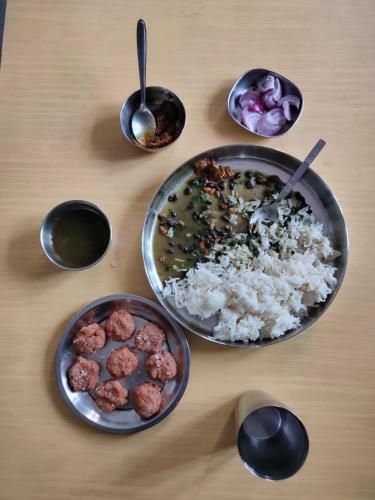 Hilltop Retreat Mukteshwar Homestay