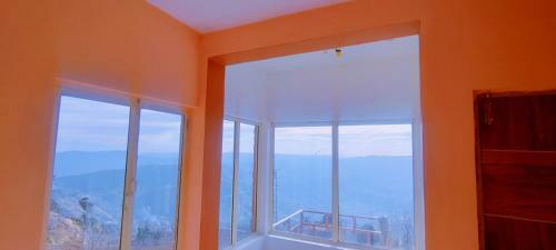 Hilltop Retreat Mukteshwar Homestay