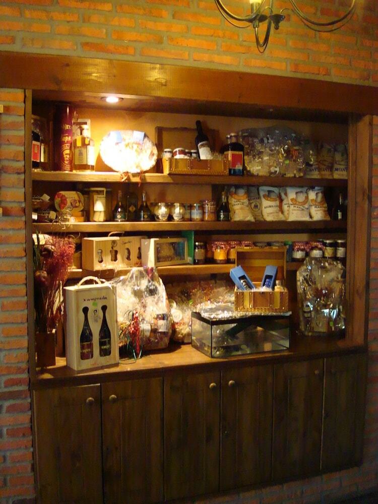 Hostal Posada Restaurante Prada A Tope