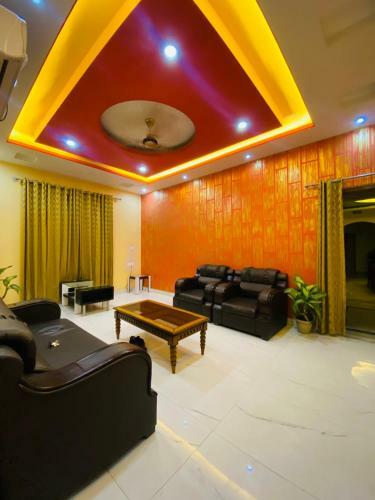 Hostal Surabhi Residency