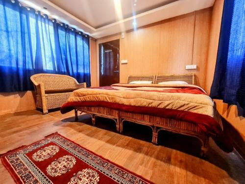 Hotel The Kanatal Arbour