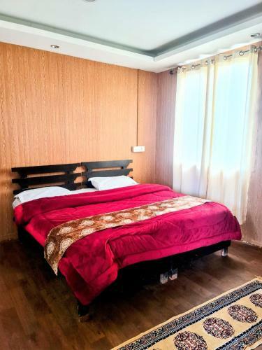Hotel The Kanatal Arbour