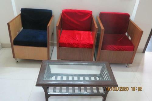 Hostal Sai Residences