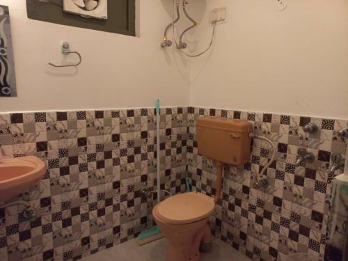 Via Kashi Home Stay