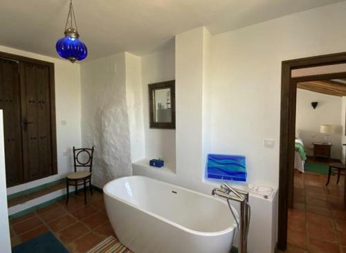 6-bed 5-bath Villa With Large Private Pool