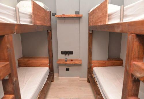 Apartamento Tr�plex R�stico-moderno Hasta 18 Plazas - Pobla de Lillet